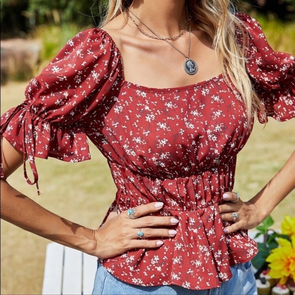 Floral Print Top - Picture 1 of 5